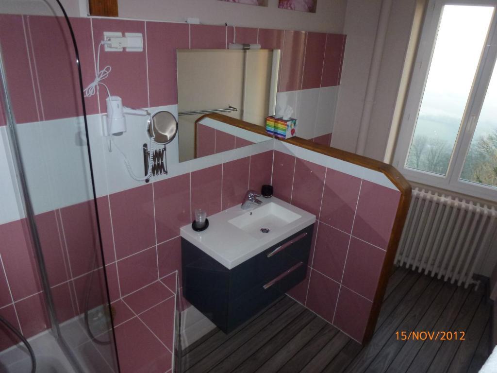 Le Sombernon 2* Dijon